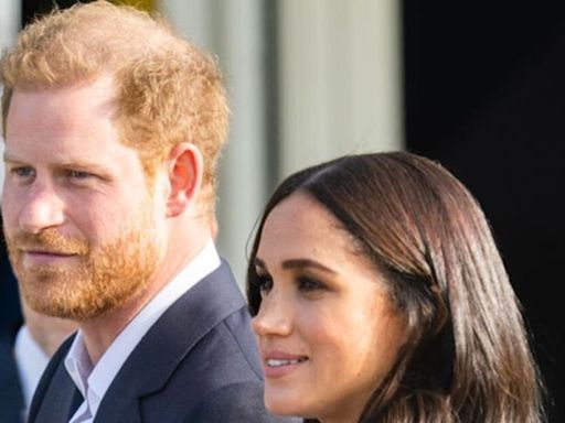 Loose Women host's cutting 11-word dig at Meghan and Harry after Charles's move