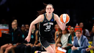 Liberty off to best start in franchise history as Breanna Stewart scores 33 points to lead win over Sparks