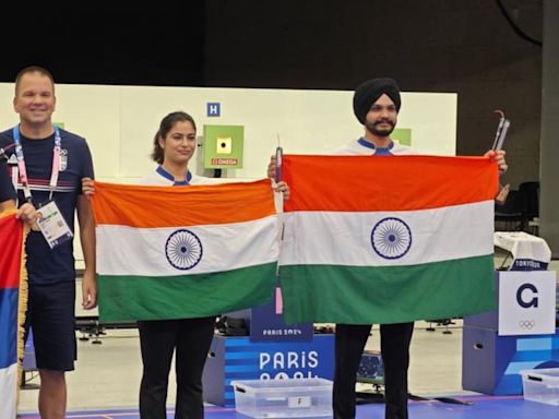 Manu Bhaker Claims Historic 2nd Olympic Medal; Wins 10m Air Pistol Mixed Team Bronze With Sarabjot Singh | Olympics News