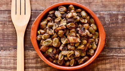 Receta de habas a la catalana, un plato tradicional y delicioso que ya se cocinaba en el Neolítico