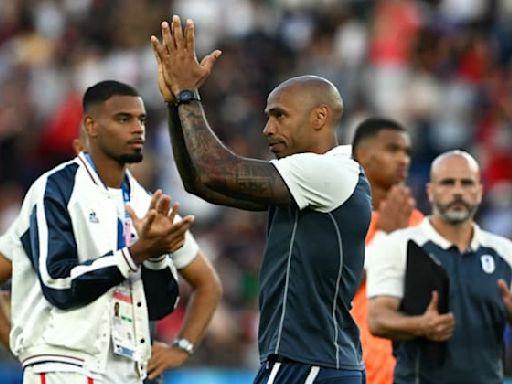 JO 2024 (football): "Ça surpasse tout", pourquoi la médaille d'argent des Bleus est si spéciale pour Henry