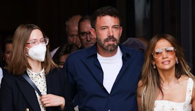 J.Lo And Violet Affleck’s Close Bond Is Apparently “Tricky” For Ben Affleck Amid Their Rumored Divorce