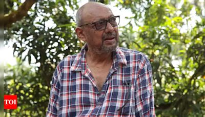 Anjan Dutt bids farewell to the stage; announces his final act, ‘Aro Ekta Lear’ | Bengali Movie News - Times of India