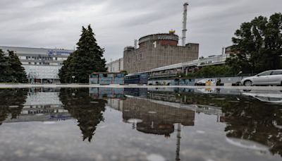 Ucrania denuncia chantaje por parte de Rusia tras incendio en central nuclear de Zaporiyia