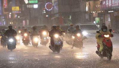 屏東縣沙漠溪、牛角灣溪「國家級警報」 高屏大雷雨