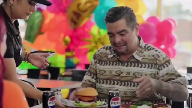 Chef Aarón Sánchez explores 2 SoFlo hotspots in new Hulu series ‘Talking Sabor’ - WSVN 7News | Miami News, Weather, Sports | Fort Lauderdale