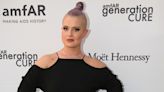 Kelly Osbourne celebra un año de sobriedad