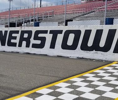 Brandon Huff wins for 2nd straight season in CRS Super Trucks feature at Jennerstown