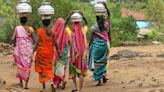 It’s so hot in India, an insurer is helping thousands of women buy food | CNN Business