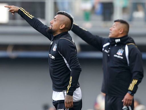 El recado de Jorge Almirón a Ricardo Gareca tras borrar a Vidal de la nómina para el amistoso de la Roja - La Tercera