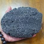 §能量礦石§ 印尼隕石 Agni Manitite 火山玻璃 1803g 神聖之火的珍珠 烈火石
