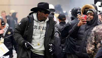 Shedeur Sanders shines, new transfers step up in Colorado's spring game on rainy and cool day