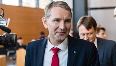 Alemania juzga a Björn Höcke, el líder ultra más radical, por usar consignas nazis