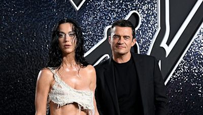 Katy Perry takes aim at critics, thanks Orlando Bloom for 'doing the dishes' in VMAs speech