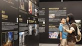 民眾參觀中央社百年風華攝影展（3） (圖)