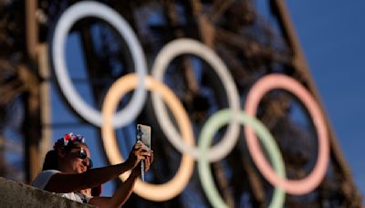 2024 Paris Olympics closing ceremony: Live updates as performers hand off to Los Angeles for 2028 Games