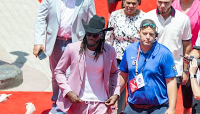 Elly De La Cruz, Hunter Greene go full cowboy with red carpet outfits at All-Star Game