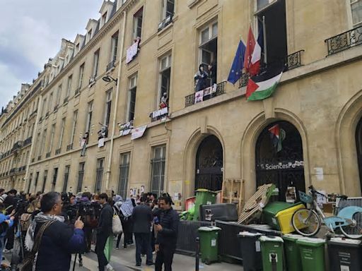 Policía desaloja a manifestantes propalestinos de universidad de élite en París