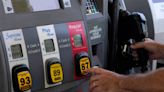 Bajan precios de la gasolina en Florida después de batir récord, pero no se emocione
