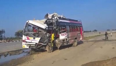 3 of Rajasthan family killed, 15 injured as Gaya-bound pilgrim bus hits truck