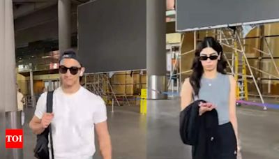 Khushi Kapoor and Vedang Raina keep their distance at Mumbai airport after scorching up the ramp - WATCH | Hindi Movie News - Times of India
