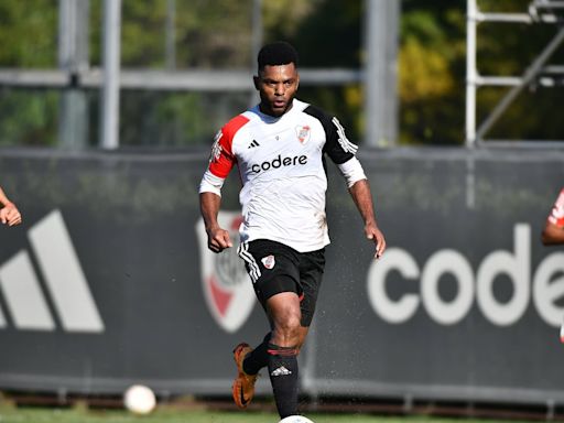 Miguel Borja anota en amistoso de River Plate ante Tigre