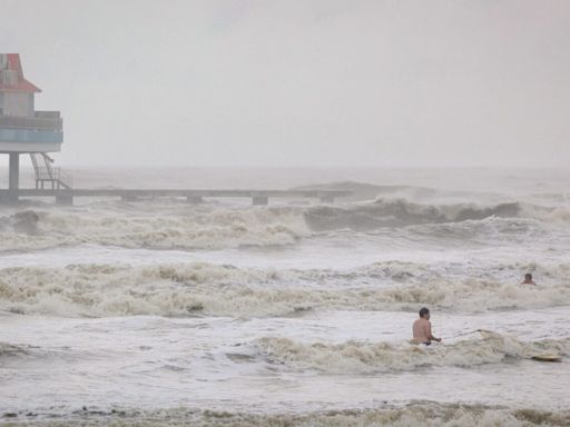 Disaster declaration issued for Galveston, Harris counties amid Tropical Storm Alberto | Houston Public Media