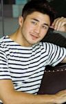 Arron Villaflor