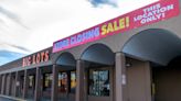 Peoria business says 'everything must go' during store closing sale