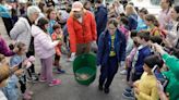 El Acuario de Gijón devuelve al mar a las dos tortugas bobas recuperadas: 'Es un día de fiesta'