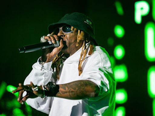 Rapper Lil Wayne to headline Grandstand at Illinois State Fair