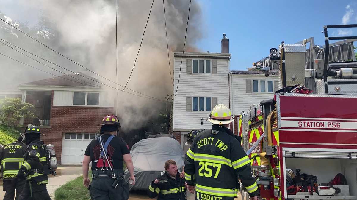Scott Township house fire spreads to house next door