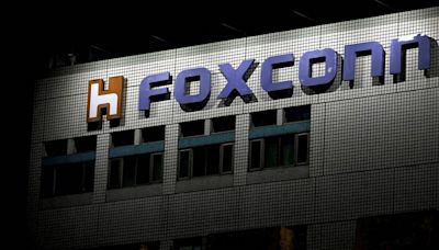 Sexism at Foxconn: Dear men, what did your wives give up so that you could shine at work?