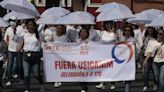 Trabajadores piden disminución de jornada laboral en desfile por el Día del Trabajo