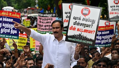 PMK stages protest demanding rollback of power tariff hike