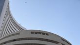 Sensex picks up positive momentum on positive global cues