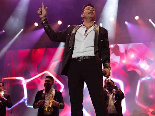 Banda MS acepta invitación de López Obrador para cantar en el Zócalo; 'van a cobrar poco'