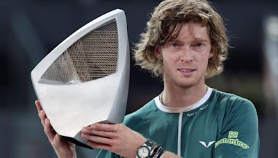 Rublev se hace con la corona de Alcaraz en Madrid