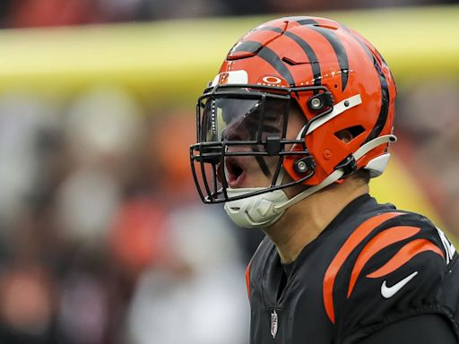 Bengals DE Trey Hendrickson Seen Working Out With Team After Trade Request