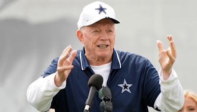 Jerry Jones might have been playing 4D chess delaying Dak Prescott extension