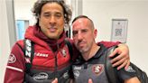 Guillermo Ochoa presume amistad con Franck Ribéry en el Salernitana