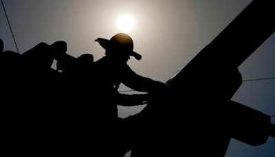 Phoenix sees 100 days of 100-plus degree temps as record heat wave scorches residents