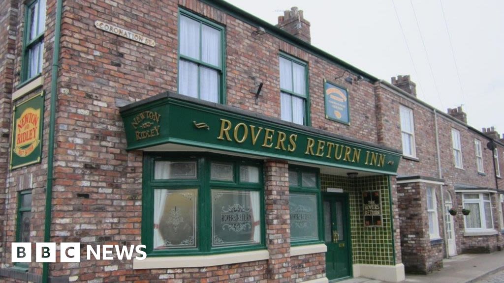 Rovers Return pub set for Blackpool after licence approved