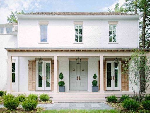 7 Most Popular Exterior Paint Colors Designers Always Choose for Their Projects