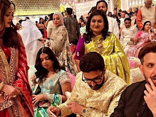 Aishwarya Rai Seen With Abhishek Bachchan at Ambani Wedding After Separate Arrivals, Photo Goes Viral - News18