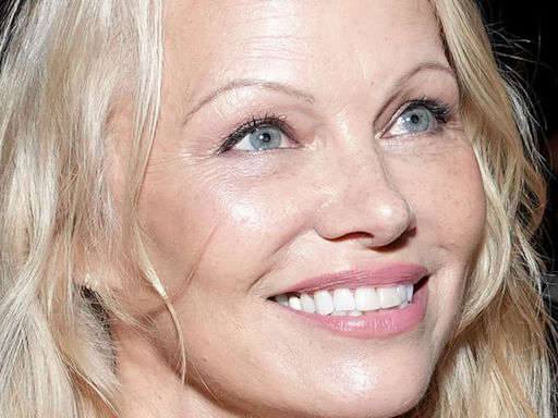 Pamela Anderson absolutely slays in famous items from her Baywatch era