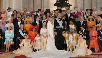 Felipe VI y Letizia celebran su 20 aniversario de boda: cómo sería el posado familiar hoy