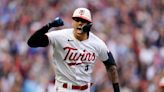 Twins advance for 1st time in 21 years with 2-0 win to sweep Blue Jays behind Gray, Correa