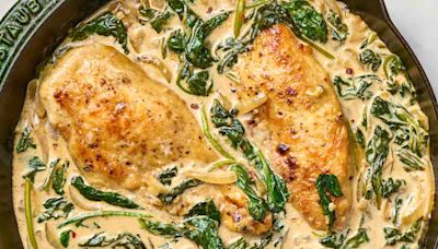 The Garlicky, Creamy Sauce Is the Star in This Cozy, One-Pan Chicken Dish