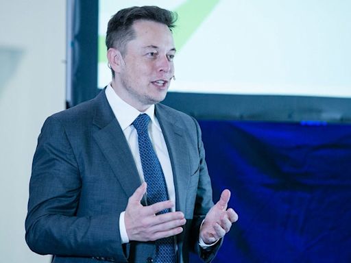 Elon Musk's Ex-Wife And Mother To 5 Kids Claims He Pushed Her to Sign Away Financial Rights: 'He Said It...